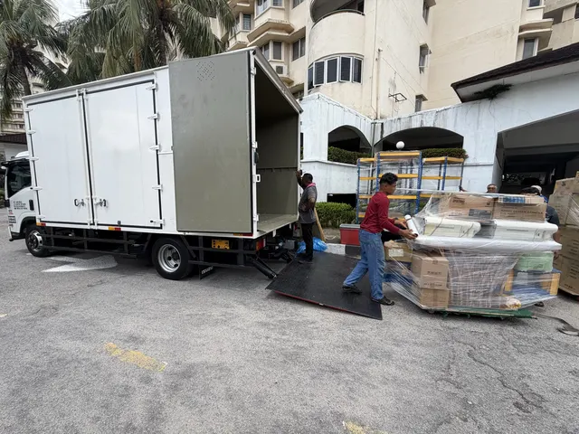 Loading at a condominium drop-off point